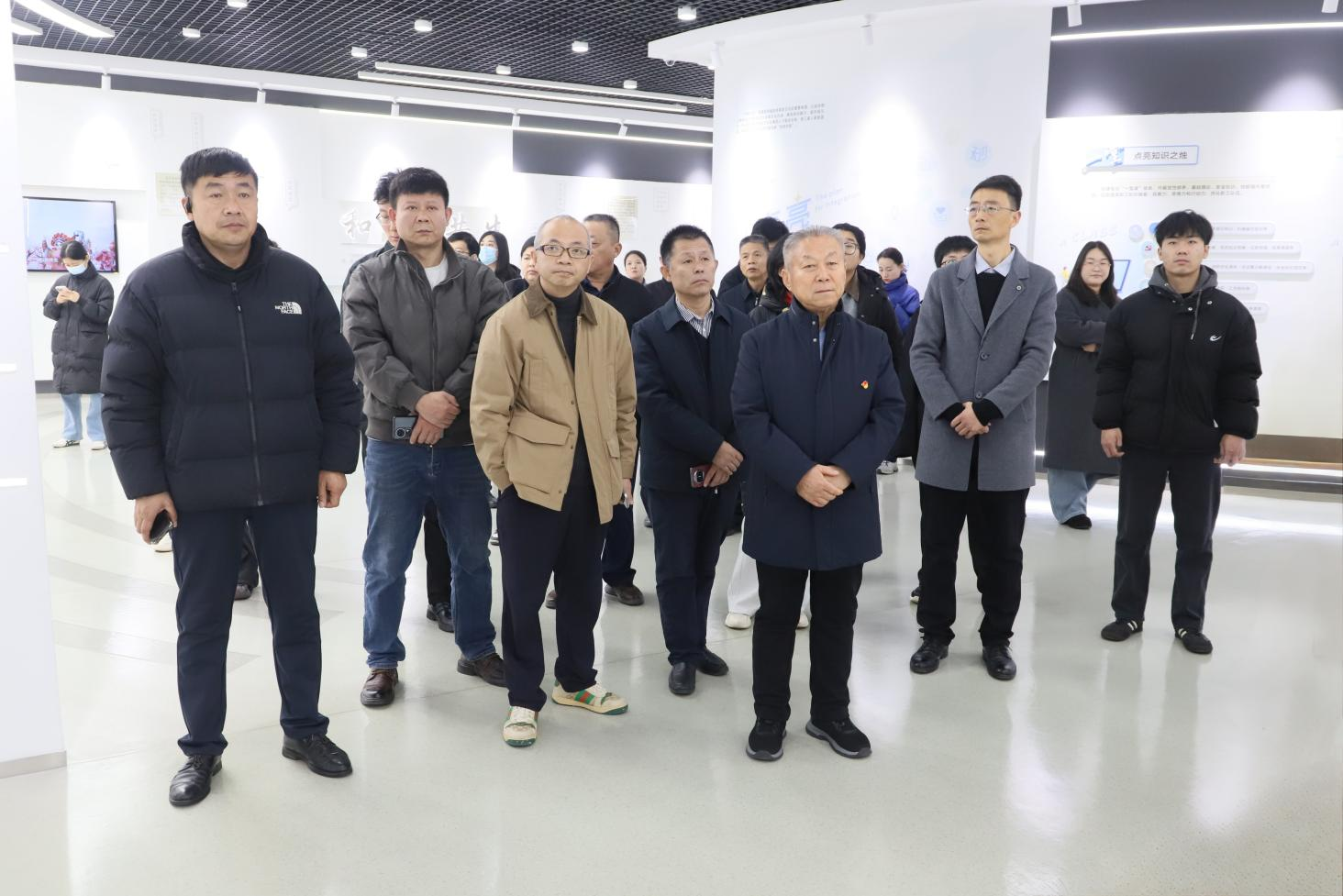 博兴县新兴领域党组织书记培训班来山东三星集团观摩学习