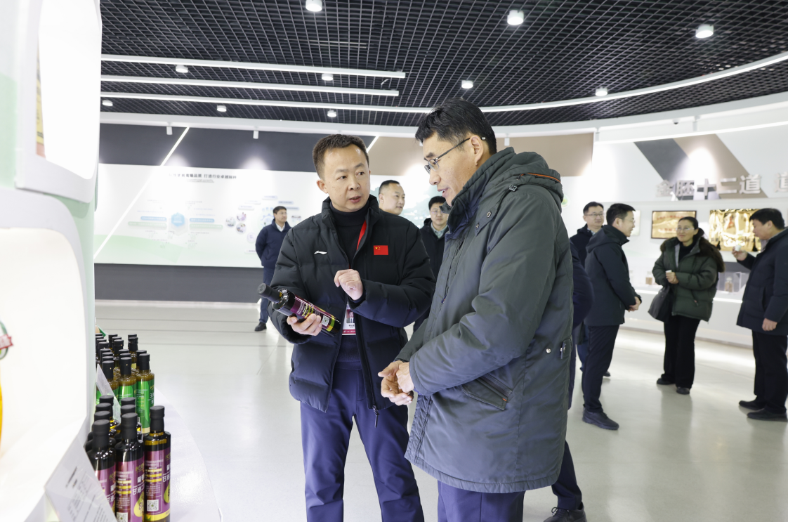 中国粮食研究培训中心调研组来山东三星集团调研