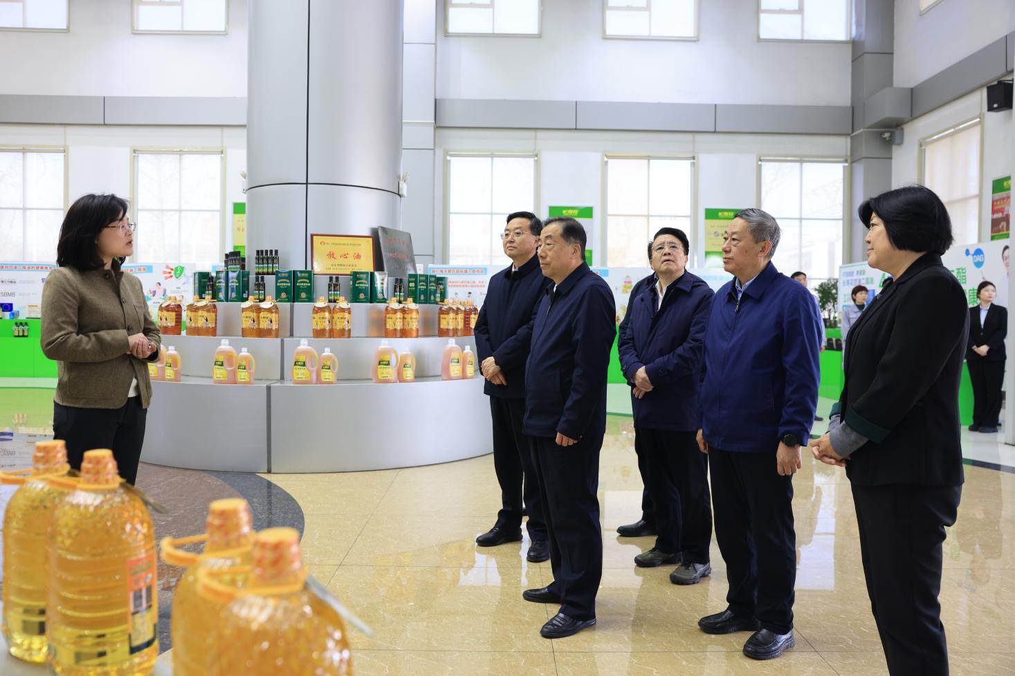 山东省人大常委会副主任、党组副书记孙立成来山东三星集团调研